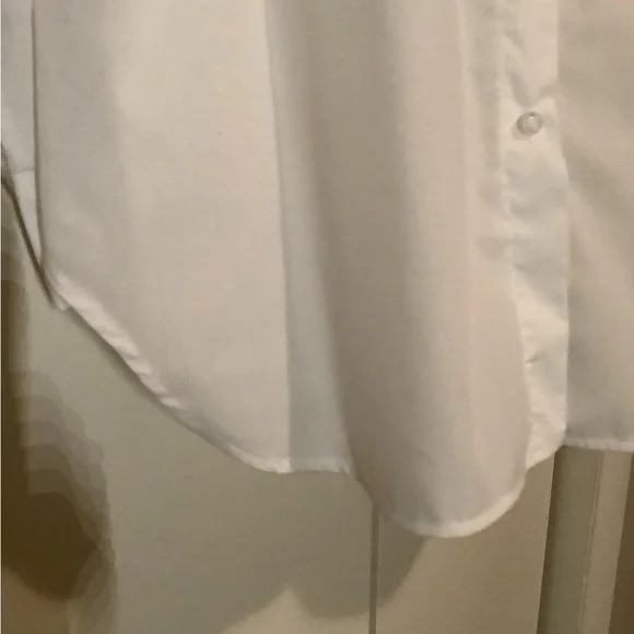 SHEIN CURVE 2XL Classic Button Front Blouse NWOT - Picture 3 of 7